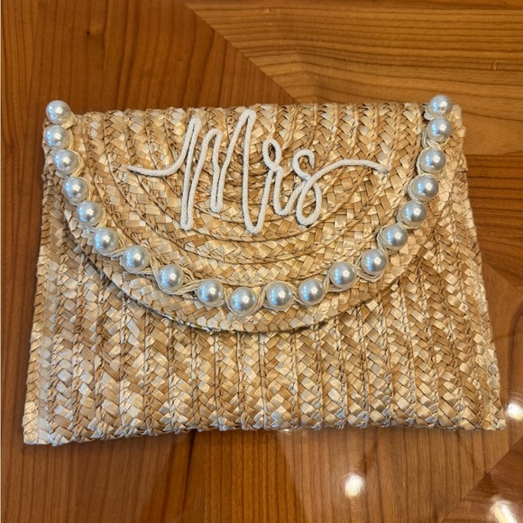 Handbags - Woven Straw Mrs. Pearl-Trim Clutch - Natural